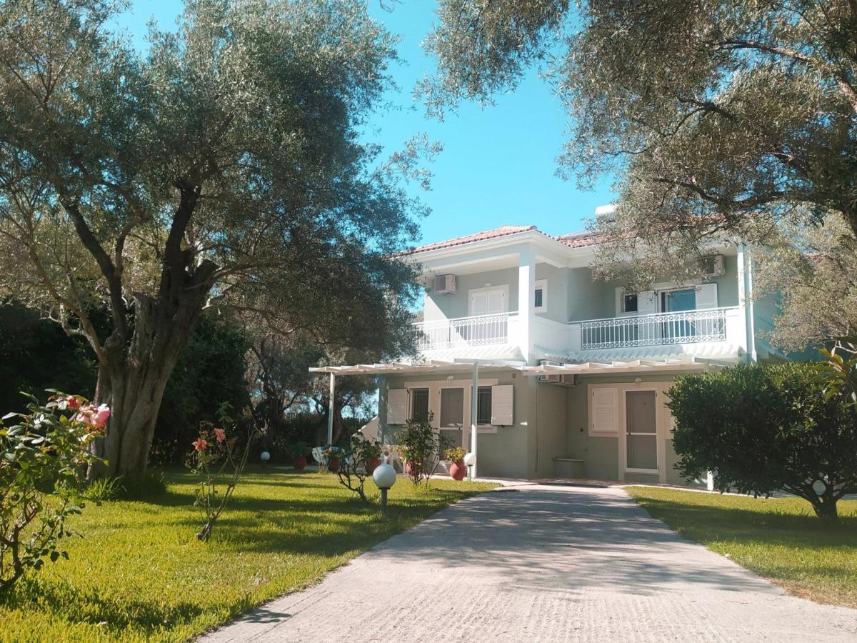 Elaia - Apartments & Studios Lefkada City Bagian luar foto