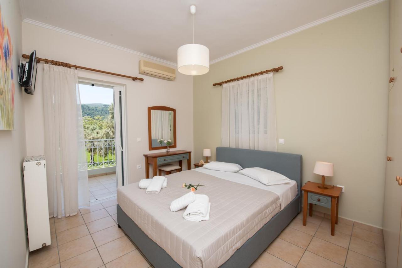 Elaia - Apartments & Studios Lefkada City Bagian luar foto